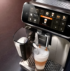 Philips 5400 Series EP5447/90 – Vollautomatische Espressomaschine – Bild 2